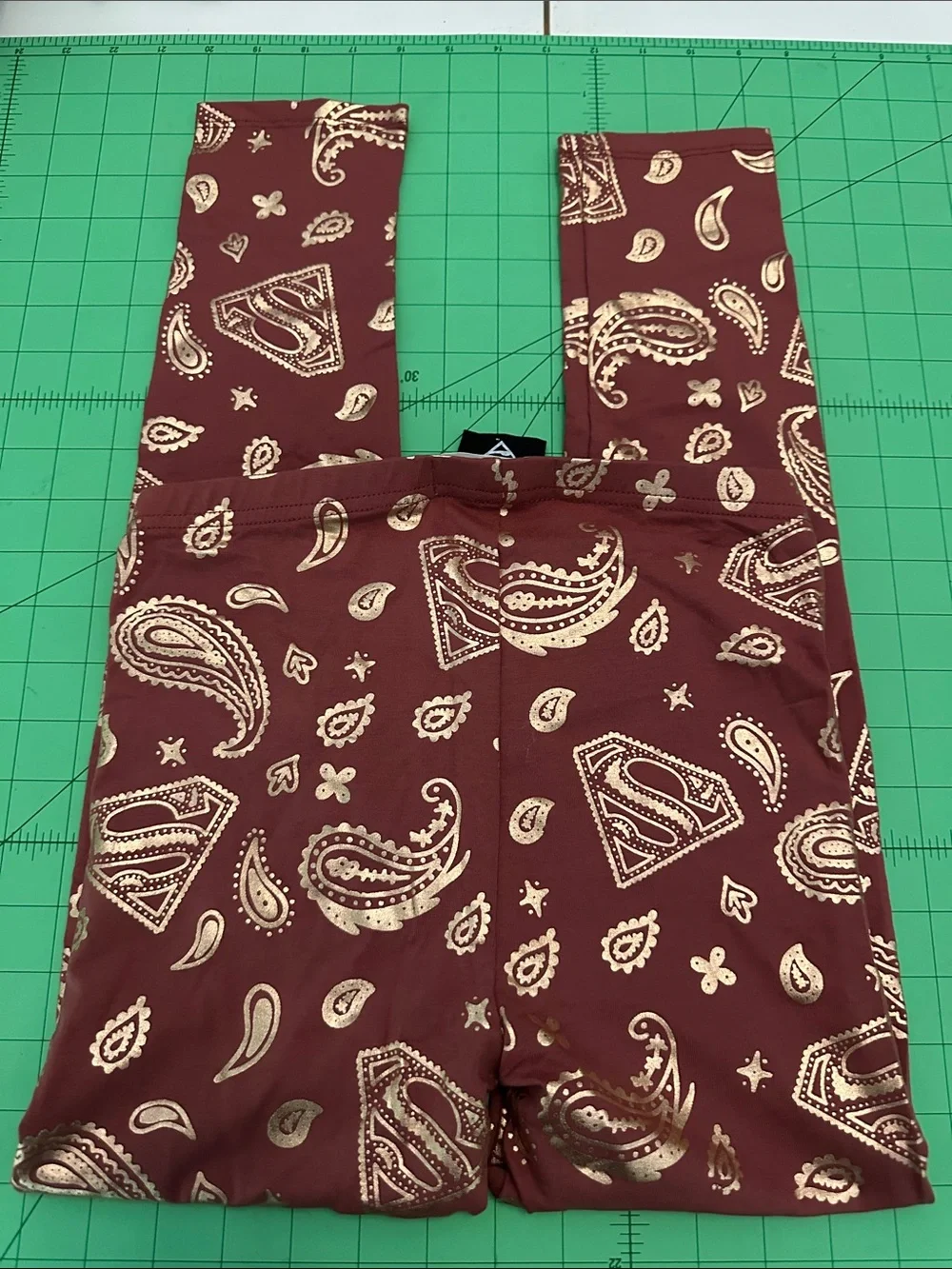 Maroon Paisley Kids Leggings with Super Logo Waistband size 11-12 girls